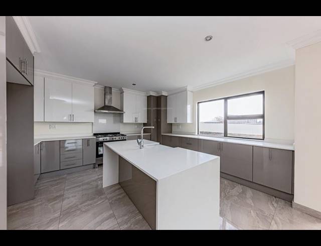 4 BEDROOM PROPERTY TO RENT IN LANSERIA